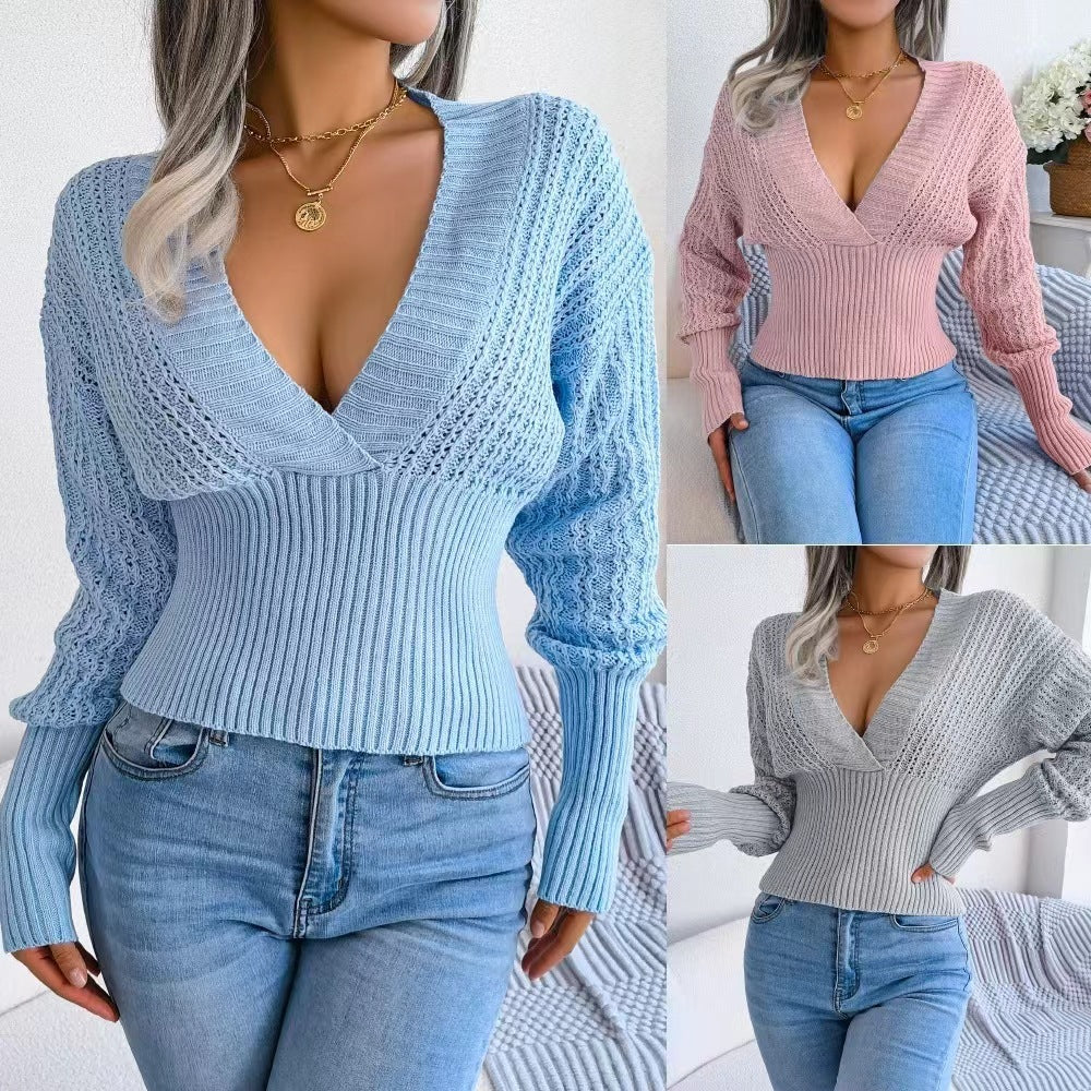 Pull court col V manches chauve-souris.